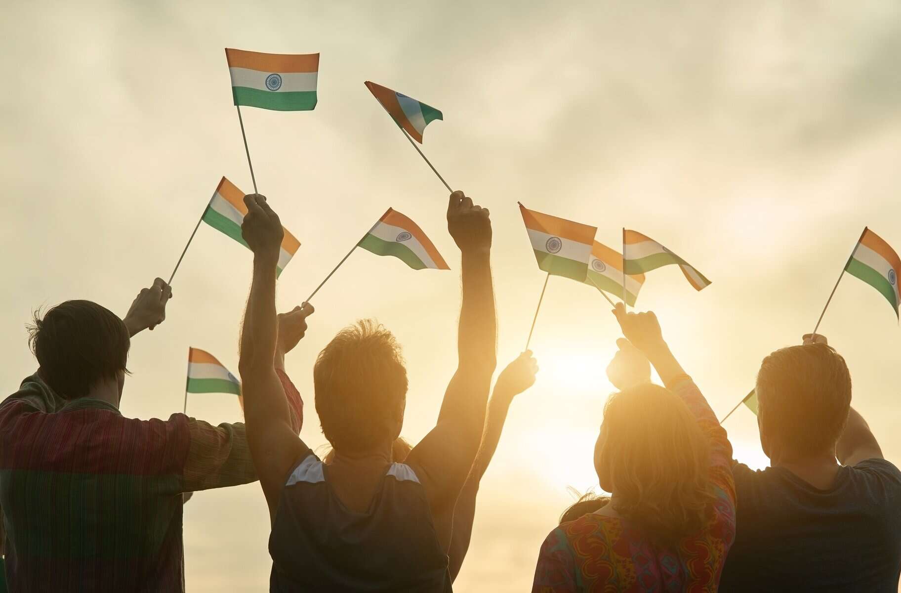 peope-with-flags-of-india-